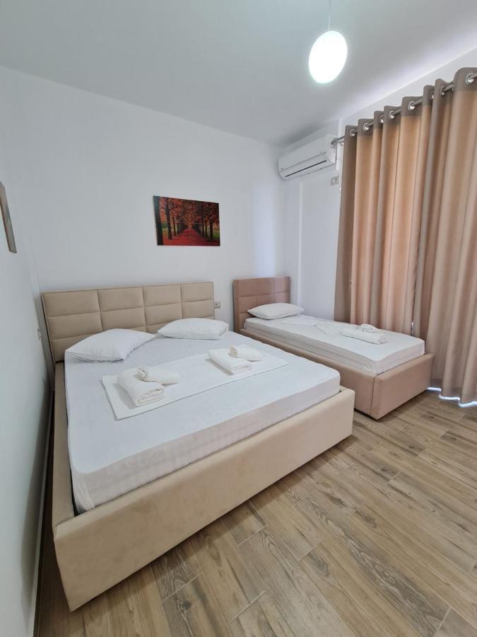 Hotel Veliaj Ksamil Bagian luar foto