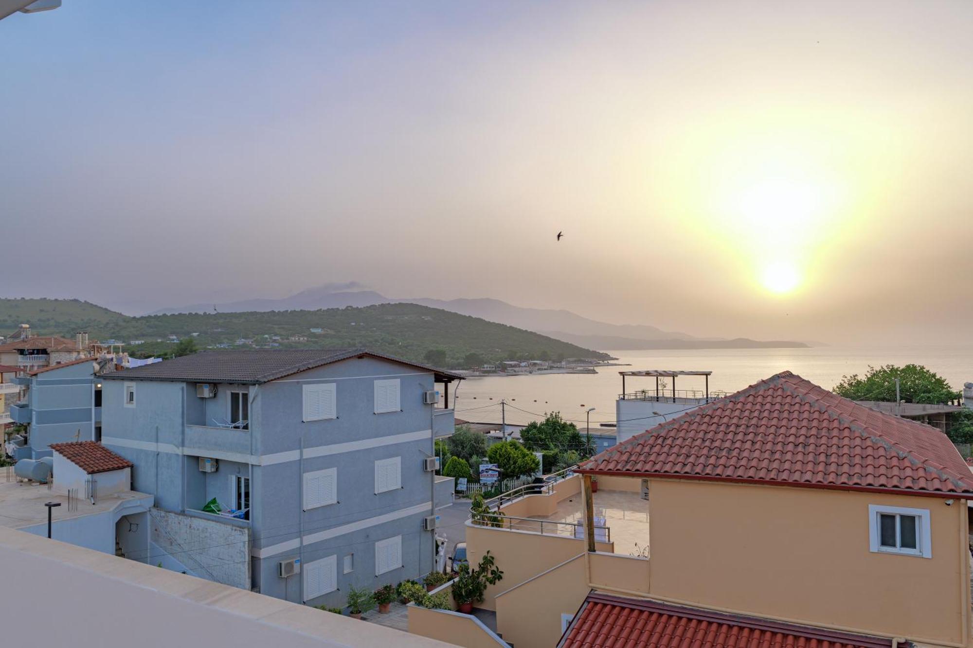 Hotel Veliaj Ksamil Bagian luar foto