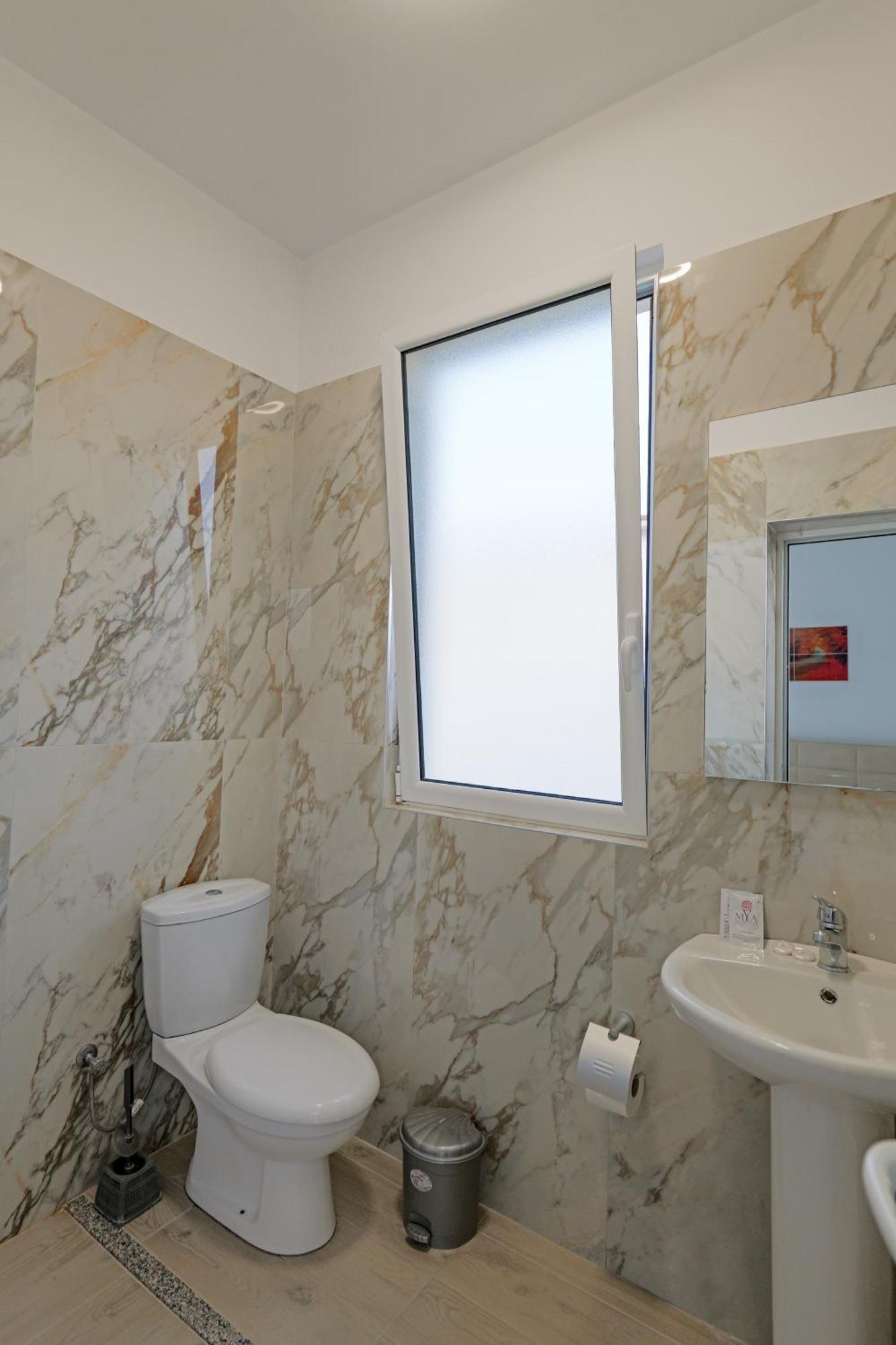 Hotel Veliaj Ksamil Bagian luar foto