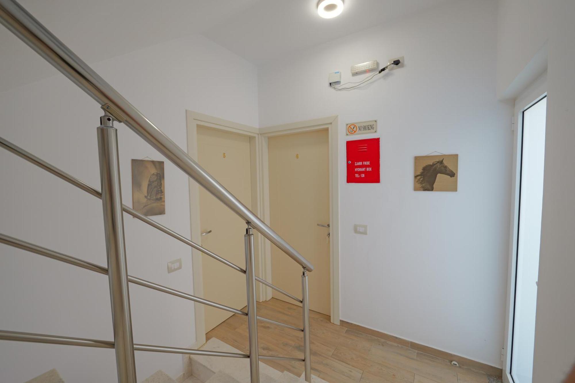 Hotel Veliaj Ksamil Bagian luar foto