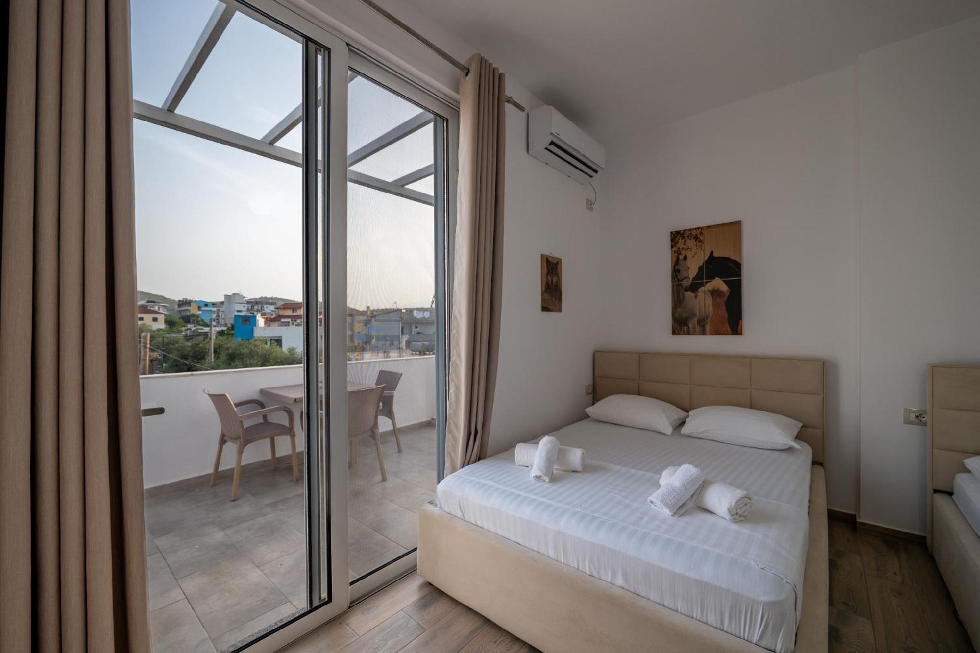 Hotel Veliaj Ksamil Bagian luar foto