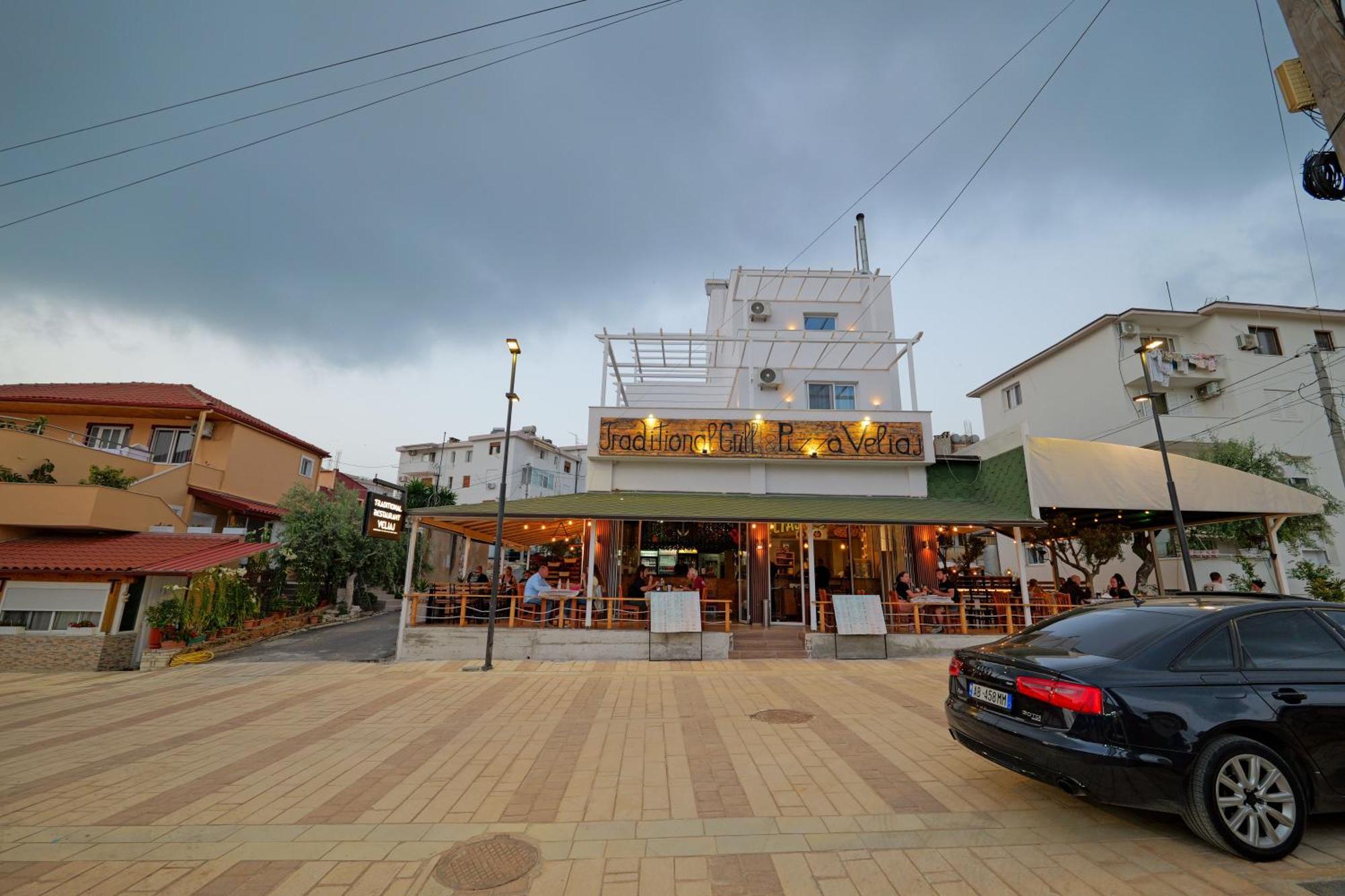 Hotel Veliaj Ksamil Bagian luar foto