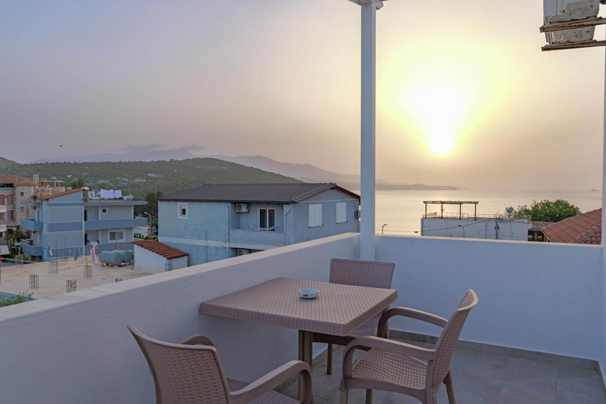 Hotel Veliaj Ksamil Bagian luar foto