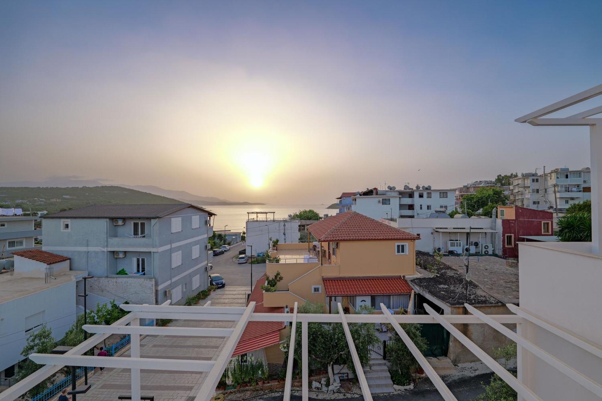 Hotel Veliaj Ksamil Bagian luar foto