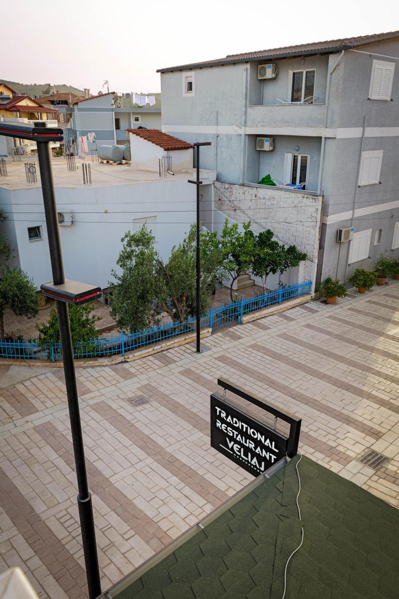 Hotel Veliaj Ksamil Bagian luar foto