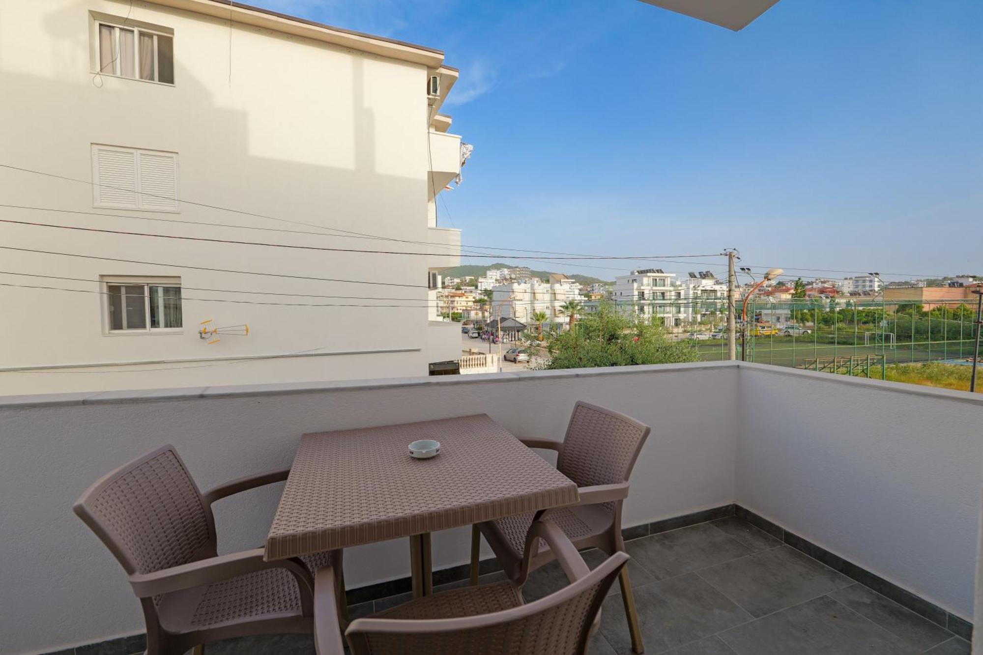 Hotel Veliaj Ksamil Bagian luar foto